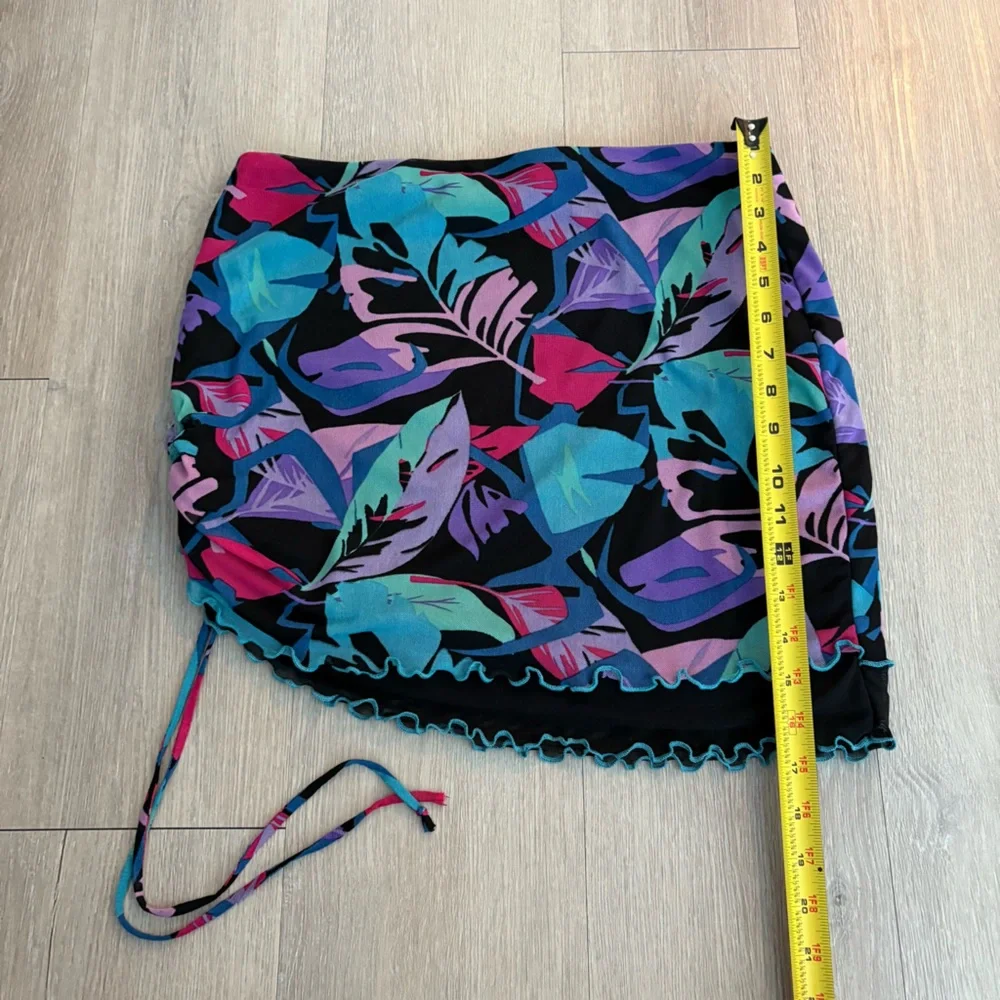 Wild Fable Womens Mesh Side Ruched Mini Skirt Large Black Tropical Leaf Print - Picture 16 of 16